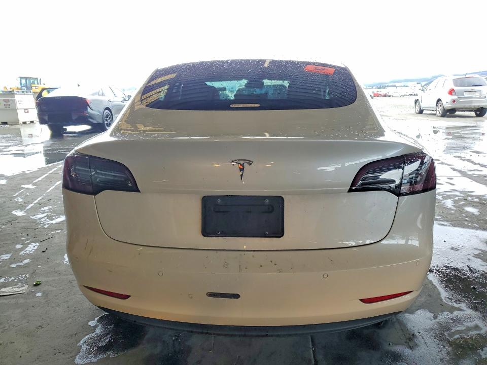 48712036 :رقم المزاد ، 5YJ3E1EA1LF644781 vin ، 2020 Tesla Model 3 مزاد بيع