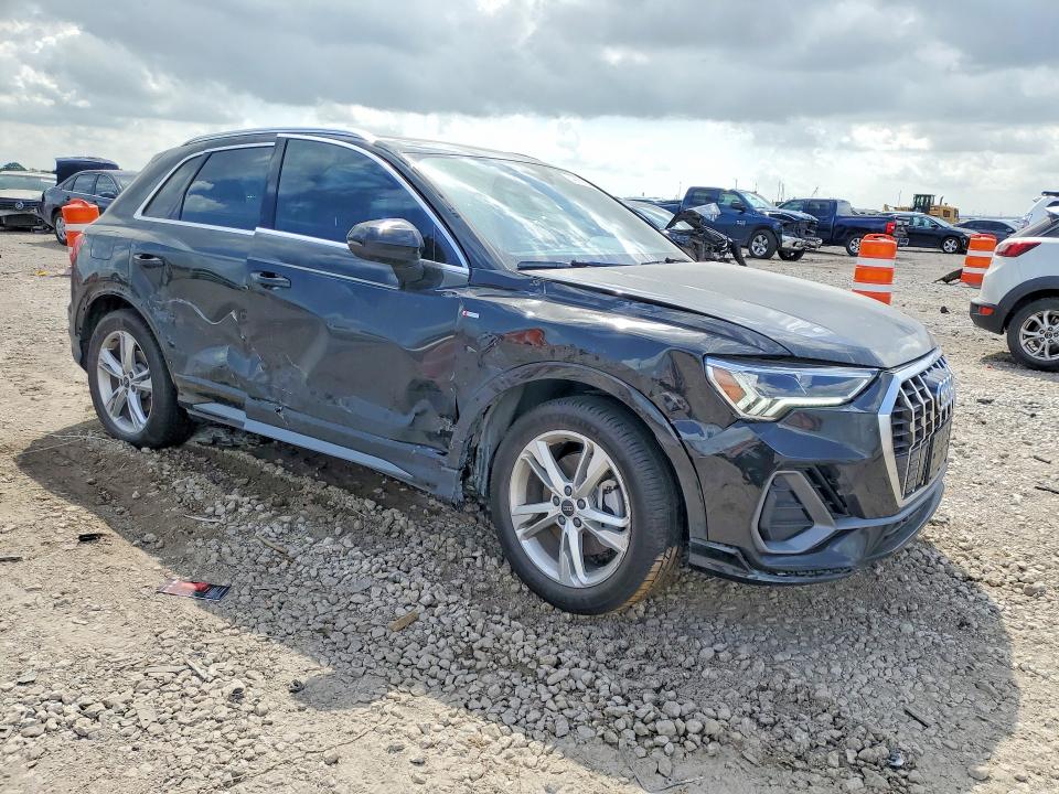 49928546 :رقم المزاد ، WA1EECF30P1153096 vin ، 2023 Audi Q3 مزاد بيع