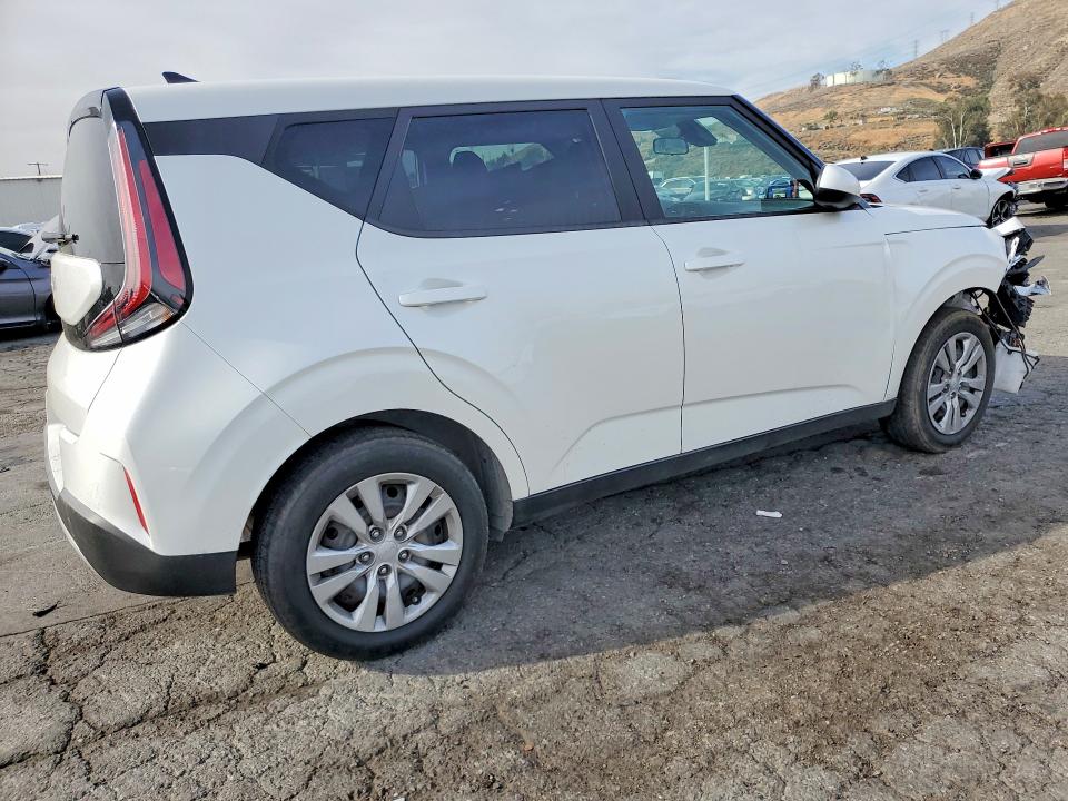 50125506 :رقم المزاد ، KNDJ23AU0P7840783 vin ، 2023 Kia Soul مزاد بيع