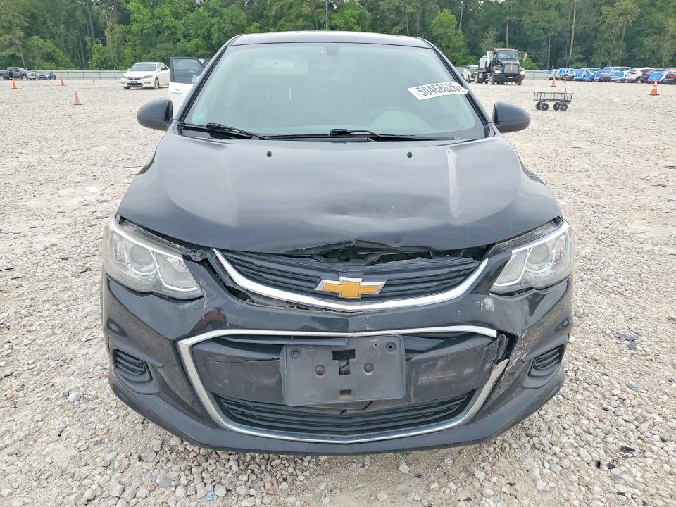 50468626 :رقم المزاد ، 1G1JD5SH1J4137931 vin ، 2018 Chevrolet Sonic مزاد بيع