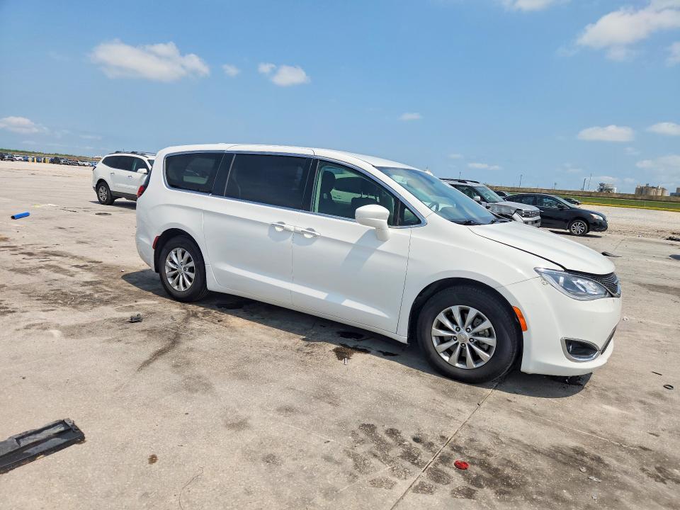 51716586 :رقم المزاد ، 2C4RC1FG3JR116759 vin ، 2018 Chrysler Pacifica مزاد بيع