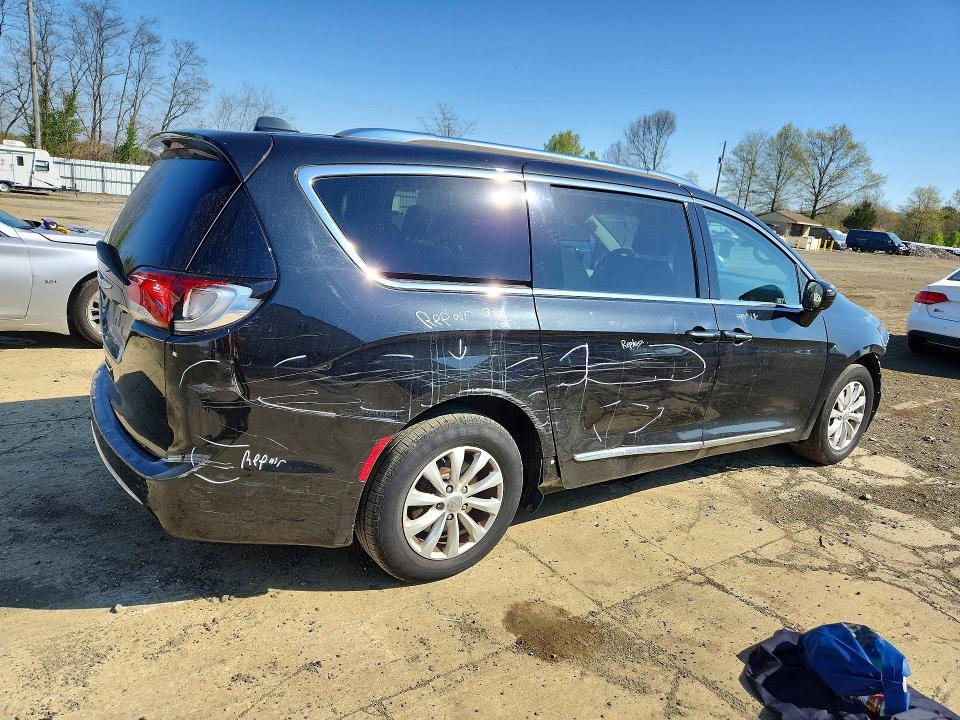 Продажа на аукционе авто 2019 Chrysler Pacifica, vin: 2C4RC1BG2KR531501, номер лота: 49340446