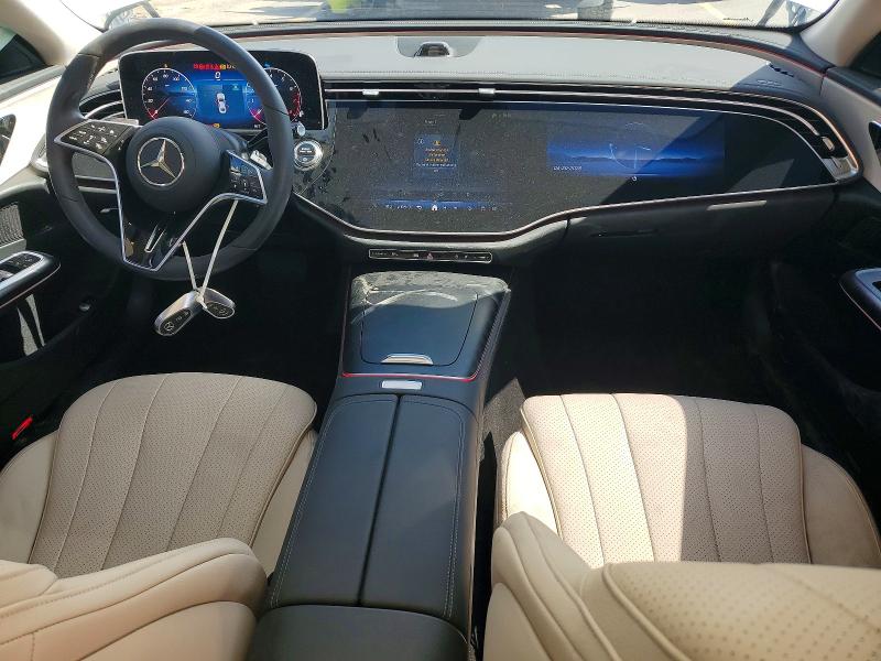 49638726 :رقم المزاد ، W1KLF4HB0SA114298 vin ، 2025 Mercedes-benz E مزاد بيع