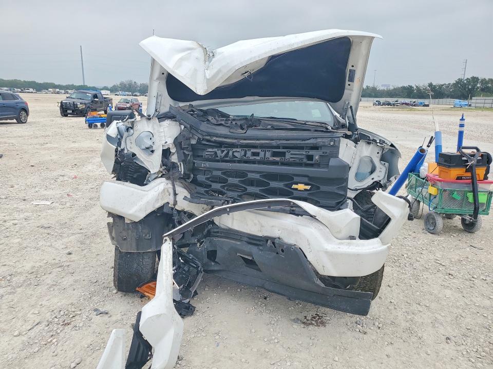 51718776 :رقم المزاد ، 1GCPKBEK5SZ138579 vin ، 2025 Chevrolet Silverado مزاد بيع