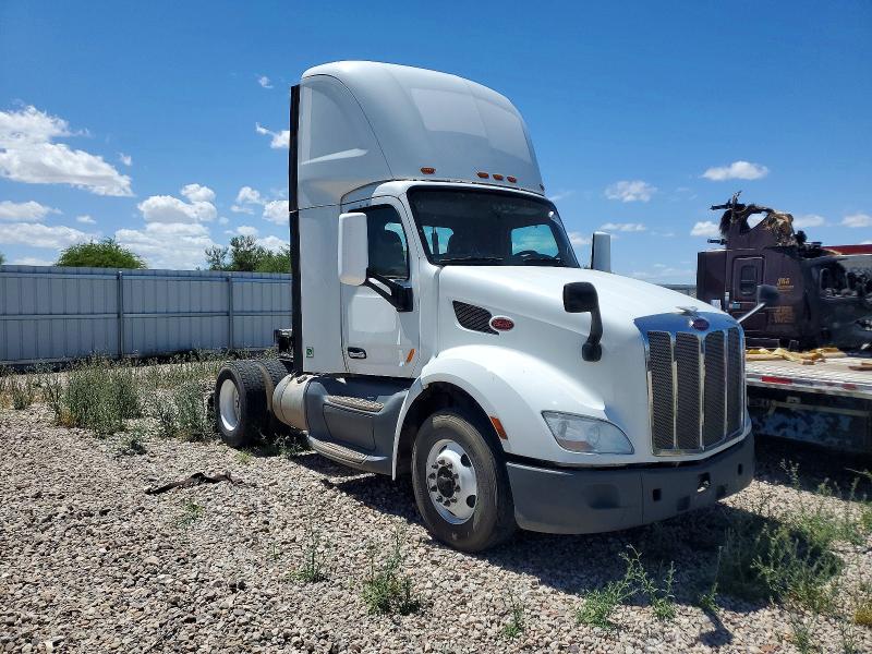 46207846 :رقم المزاد ، 1XPBA48X5FD286295 vin ، 2015 Peterbilt 579 مزاد بيع