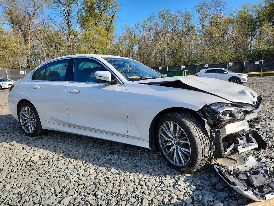 Продаж на аукціоні авто 2024 Bmw 330e, vin: 3MW39FF04R8E66737, номер лоту: 48922696
