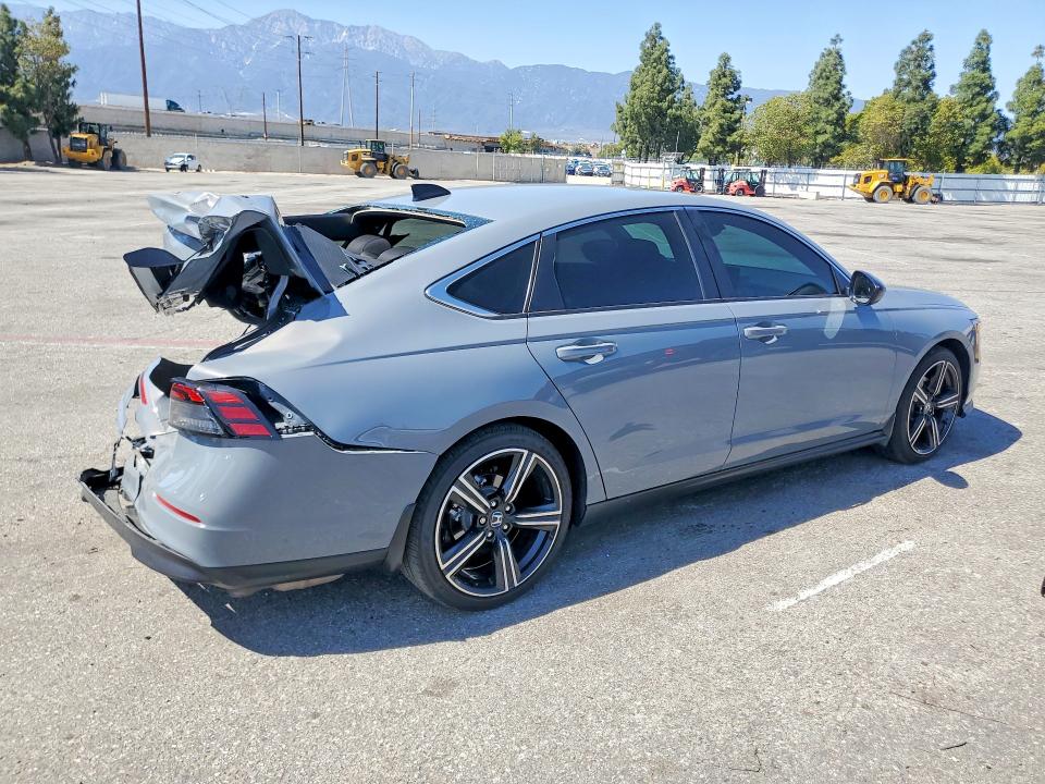 Продажа на аукционе авто 2025 Honda Accord, vin: 1HGCY2F58SA018829, номер лота: 51649826