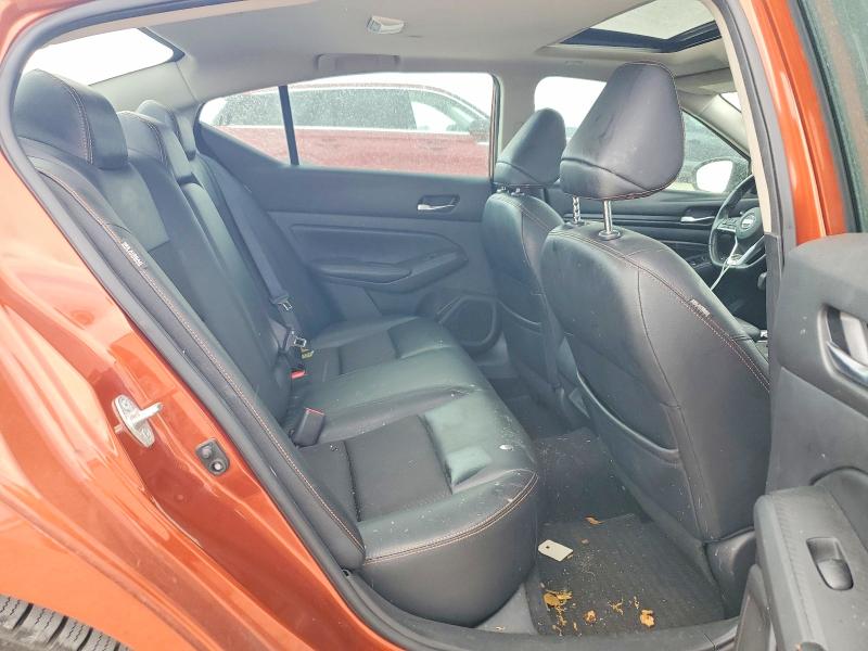 48692996 :رقم المزاد ، 1N4AL4CV5MN302117 vin ، 2021 Nissan Altima مزاد بيع