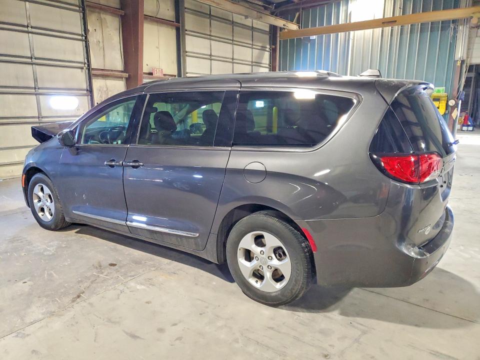 2017 Chrysler Pacifica მანქანა იყიდება აუქციონზე, vin: 2C4RC1EG3HR812694, აუქციონის ნომერი: 49175926