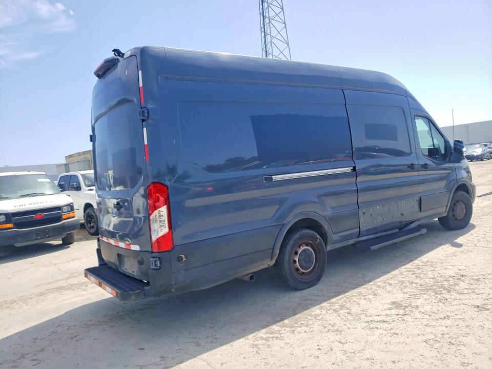 55084456 :رقم المزاد ، 1FTBR3X80LKB09594 vin ، 2020 Ford Transit مزاد بيع