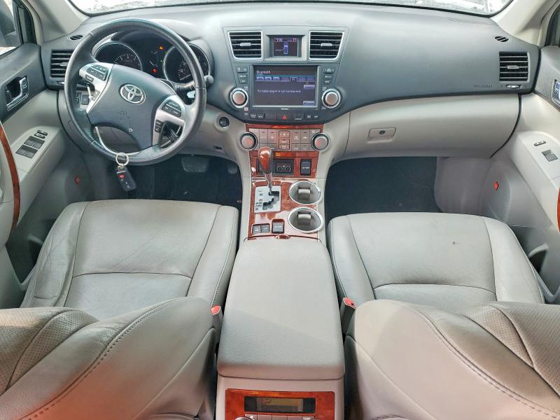 48606136 :رقم المزاد ، 5TDDK3EH2BS077447 vin ، 2011 Toyota Highlander مزاد بيع