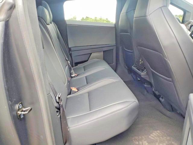 48801676 :رقم المزاد ، 7G2CEHED4RA029826 vin ، 2024 Tesla Cybertruck مزاد بيع