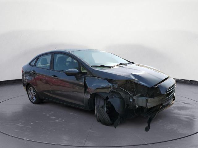 52102413 :رقم المزاد ، 3FADP4BJ2JM104410 vin ، 2018 Ford Fiesta Se مزاد بيع