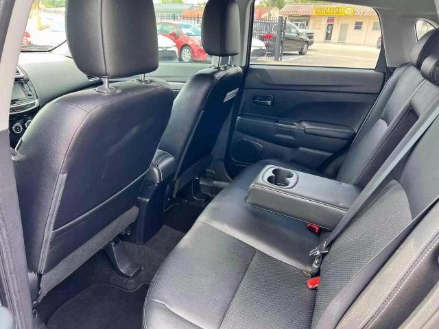 53208213 :رقم المزاد ، JA4AP4AW6HZ066032 vin ، 2017 Mitsubishi Outlander Sport Sel مزاد بيع