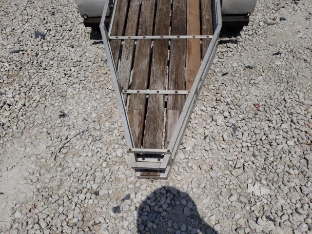 49327163 :رقم المزاد ، BILLOFSALE vin ، 2010 Utility Wheel/tool مزاد بيع