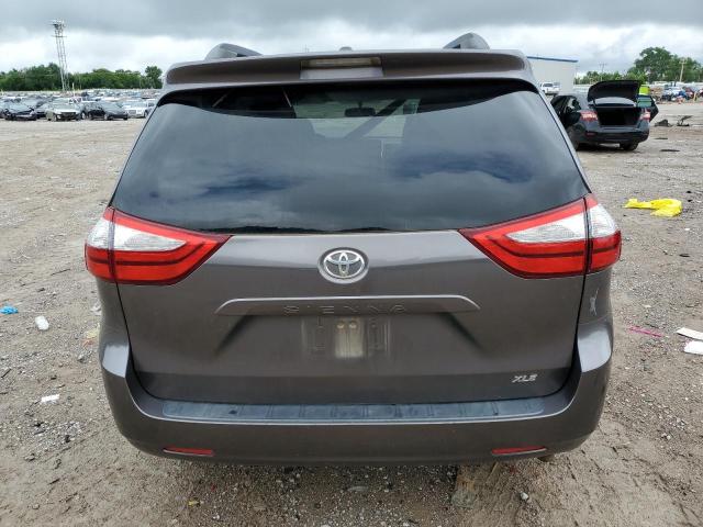 2015 Toyota Sienna Xle მანქანა იყიდება აუქციონზე, vin: 5TDYK3DC9FS545655, აუქციონის ნომერი: 52572513