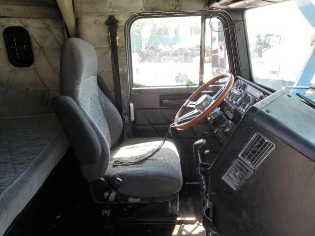 2000 Freightliner Conventional Fld120 მანქანა იყიდება აუქციონზე, vin: 1FVNDXYB4YDG18345, აუქციონის ნომერი: 50083203