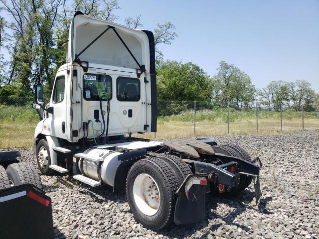 50416423 :رقم المزاد ، 1FUBGAD42GLHD9913 vin ، 2016 Freightliner Cascadia 113 مزاد بيع