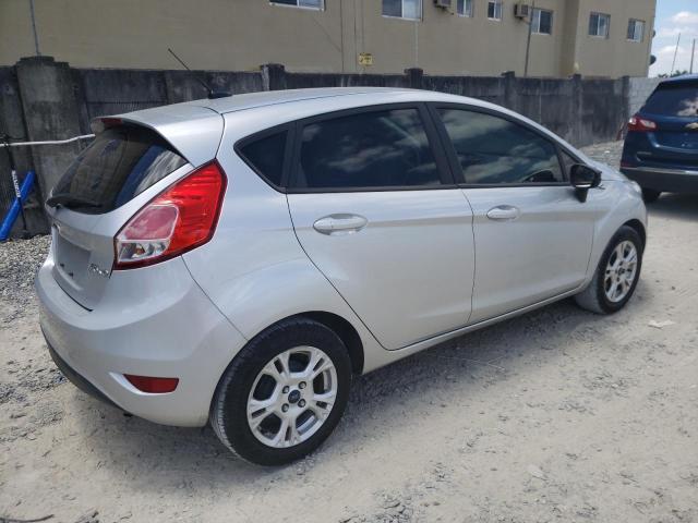 51197723 :رقم المزاد ، 3FADP4EJ2FM200850 vin ، 2015 Ford Fiesta Se مزاد بيع