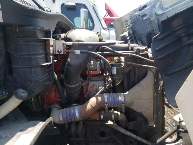 50416423 :رقم المزاد ، 1FUBGAD42GLHD9913 vin ، 2016 Freightliner Cascadia 113 مزاد بيع