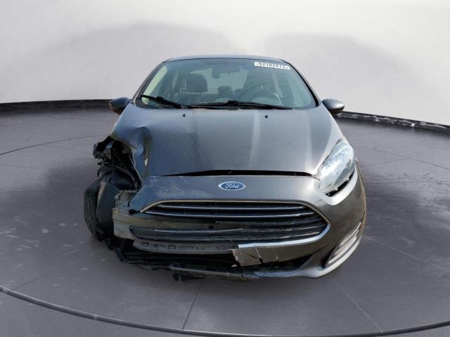 52102413 :رقم المزاد ، 3FADP4BJ2JM104410 vin ، 2018 Ford Fiesta Se مزاد بيع