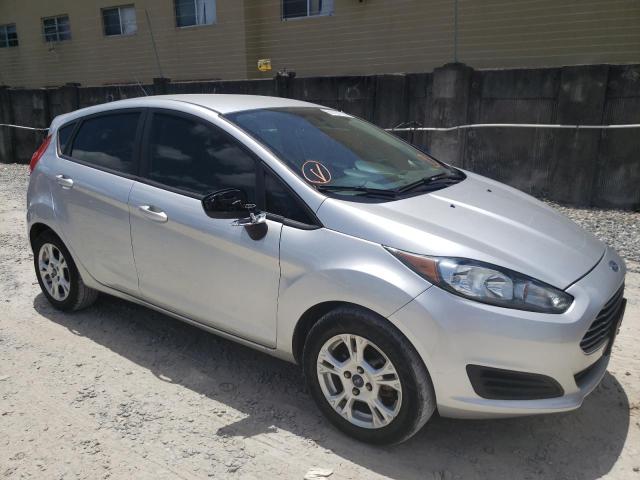 51197723 :رقم المزاد ، 3FADP4EJ2FM200850 vin ، 2015 Ford Fiesta Se مزاد بيع