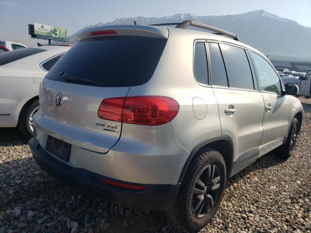 2013 Volkswagen Tiguan S მანქანა იყიდება აუქციონზე, vin: WVGBV3AX1DW569736, აუქციონის ნომერი: 53279143