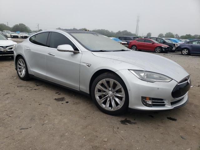 2015 Tesla Model S მანქანა იყიდება აუქციონზე, vin: 5YJSA1H29FFP75876, აუქციონის ნომერი: 53242374