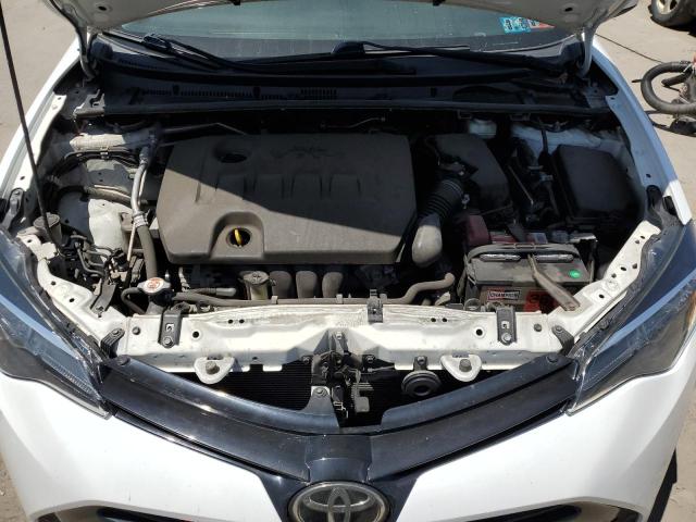 57061754 :رقم المزاد ، 5YFBURHE1JP805899 vin ، 2018 Toyota Corolla L مزاد بيع