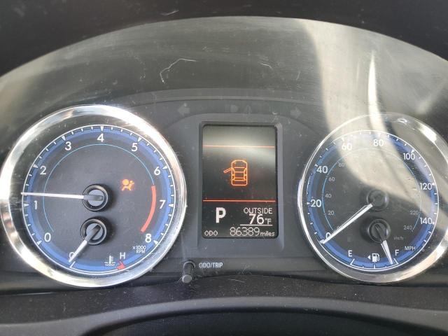 57061754 :رقم المزاد ، 5YFBURHE1JP805899 vin ، 2018 Toyota Corolla L مزاد بيع