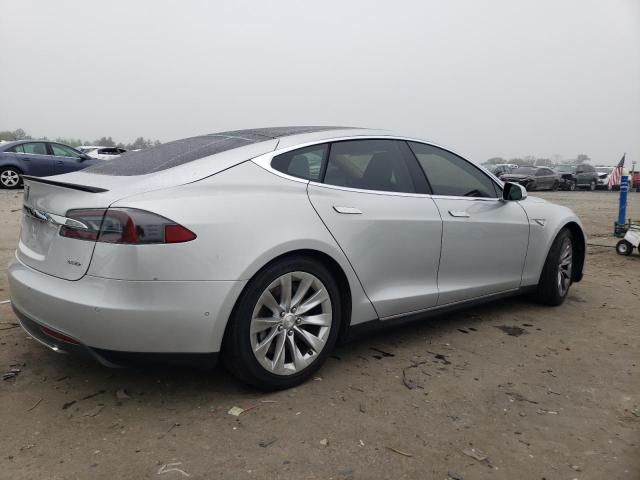 2015 Tesla Model S მანქანა იყიდება აუქციონზე, vin: 5YJSA1H29FFP75876, აუქციონის ნომერი: 53242374