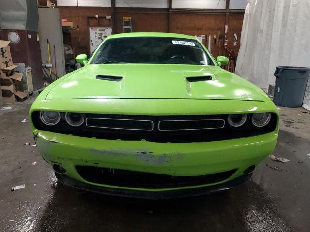 53402884 :رقم المزاد ، 2C3CDZAT8FH723215 vin ، 2015 Dodge Challenger Sxt مزاد بيع