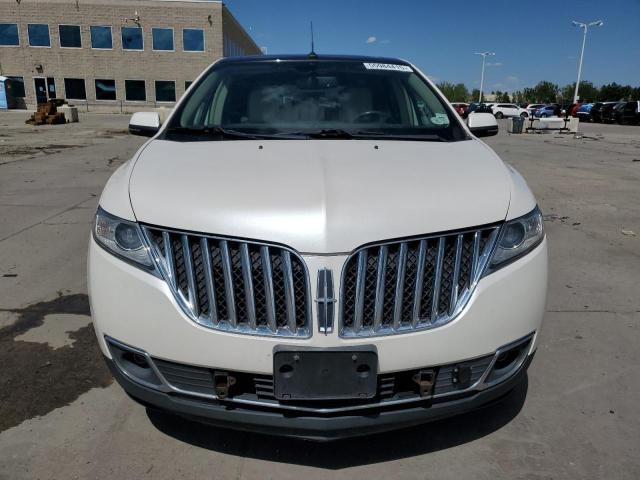 2015 Lincoln Mkx მანქანა იყიდება აუქციონზე, vin: 2LMDJ8JKXFBL25744, აუქციონის ნომერი: 55984415