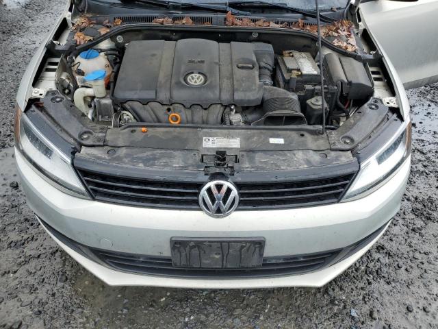 56415335 :رقم المزاد ، 3VWDZ7AJ7BM349886 vin ، 2011 Volkswagen Jetta مزاد بيع