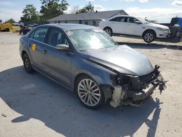 58226845 :رقم المزاد ، 3VWLL7AJ0EM354090 vin ، 2014 Volkswagen Jetta مزاد بيع