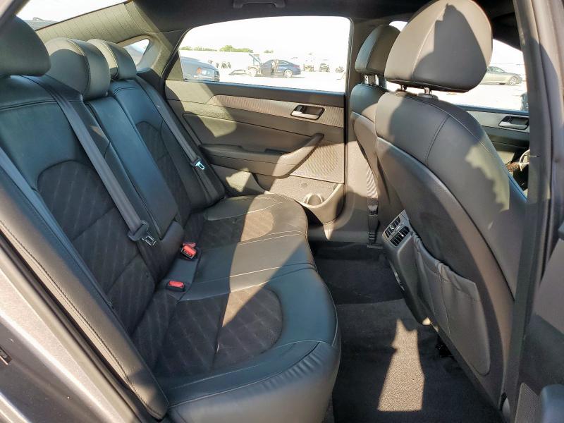 58909785 :رقم المزاد ، 5NPE34AF3JH720159 vin ، 2018 Hyundai Sonata مزاد بيع