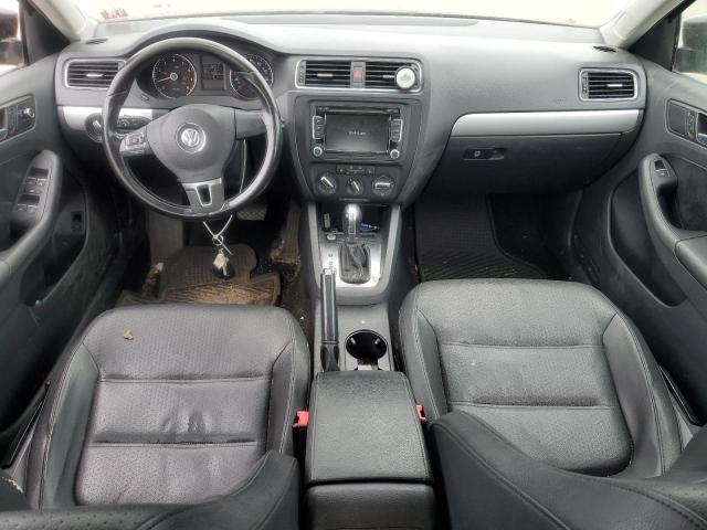 58753385 :رقم المزاد ، 3VWD17AJ4EM381366 vin ، 2014 Volkswagen Jetta مزاد بيع