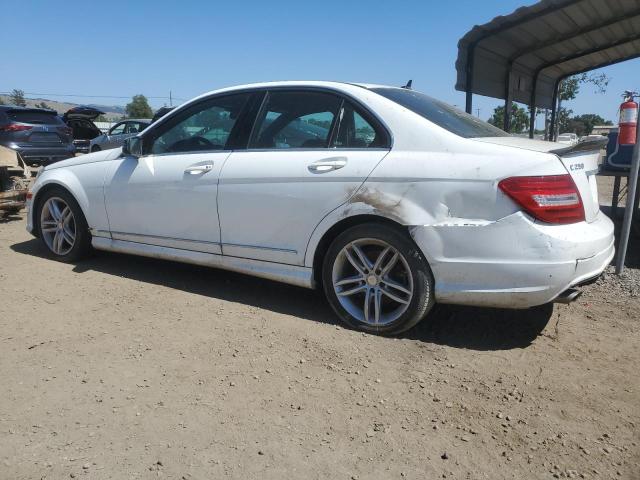 2013 Mercedes-benz C მანქანა იყიდება აუქციონზე, vin: WDDGF4HB1DA851112, აუქციონის ნომერი: 56588195
