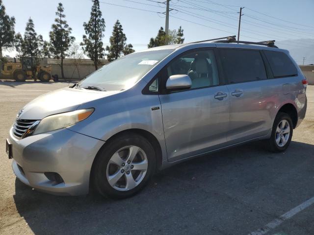 2013 Toyota Sienna Le მანქანა იყიდება აუქციონზე, vin: 5TDKK3DC5DS282857, აუქციონის ნომერი: 57984075
