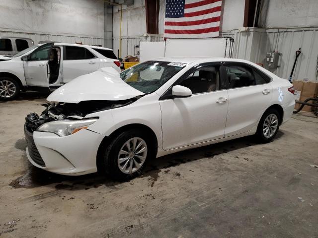 57503215 :رقم المزاد ، 4T4BF1FK3FR516510 vin ، 2015 Toyota Camry مزاد بيع