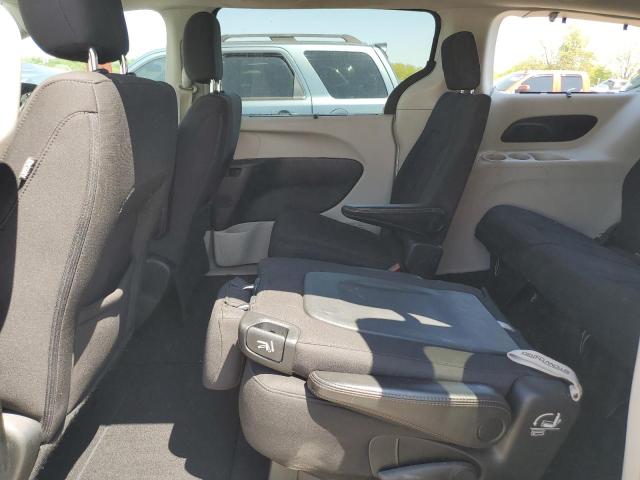 57997255 :رقم المزاد ، 2C4RC1BG4HR768368 vin ، 2017 Chrysler Pacifica T مزاد بيع