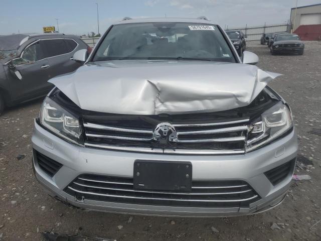Aukcja sprzedaży 2017 Volkswagen Touareg, vin: WVGRF7BP2HD001093, numer aukcji: 56701645