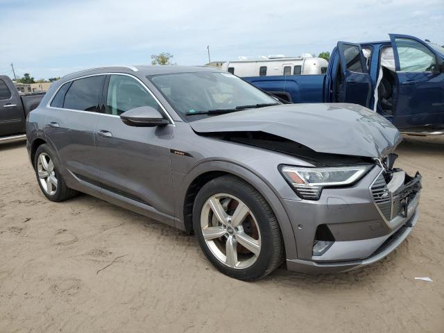 Продажа на аукционе авто 2019 Audi E-tron, vin: WA1LAAGE8KB024677, номер лота: 55128115