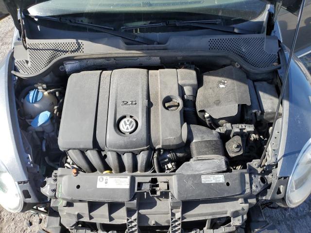56331205 :رقم المزاد ، 3VW5X7ATXDM827135 vin ، 2013 Volkswagen Beetle مزاد بيع