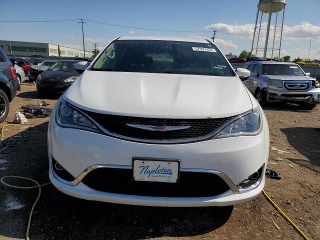 57997255 :رقم المزاد ، 2C4RC1BG4HR768368 vin ، 2017 Chrysler Pacifica T مزاد بيع