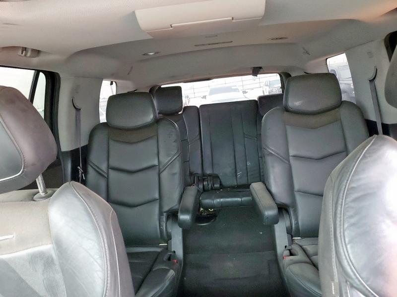 58079455 :رقم المزاد ، 1GYS4NKJ7FR728509 vin ، 2015 Cadillac Escalade P مزاد بيع