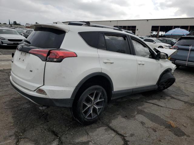 56281305 :رقم المزاد ، JTMNFREV7JJ725510 vin ، 2018 Toyota Rav4 Se مزاد بيع