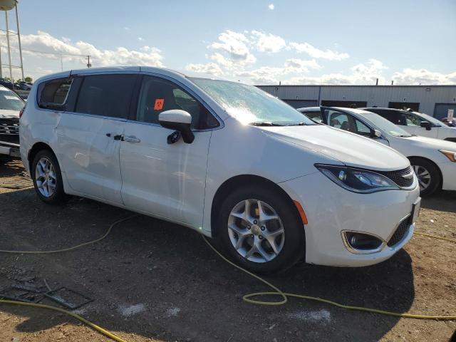 57997255 :رقم المزاد ، 2C4RC1BG4HR768368 vin ، 2017 Chrysler Pacifica T مزاد بيع