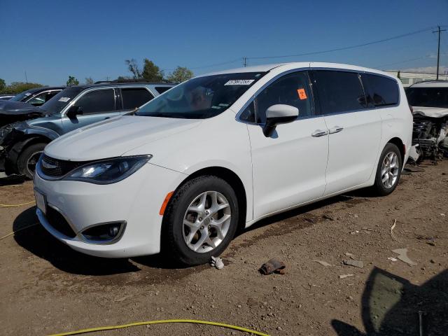 57997255 :رقم المزاد ، 2C4RC1BG4HR768368 vin ، 2017 Chrysler Pacifica T مزاد بيع