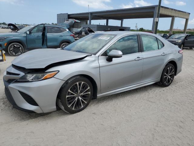 58161135 :رقم المزاد ، 4T1G11AKXLU891862 vin ، 2020 Toyota Camry مزاد بيع